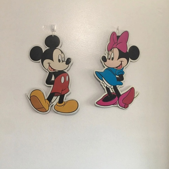 Mickey and Minnie Mouse wall decor - Picture 2 of 4